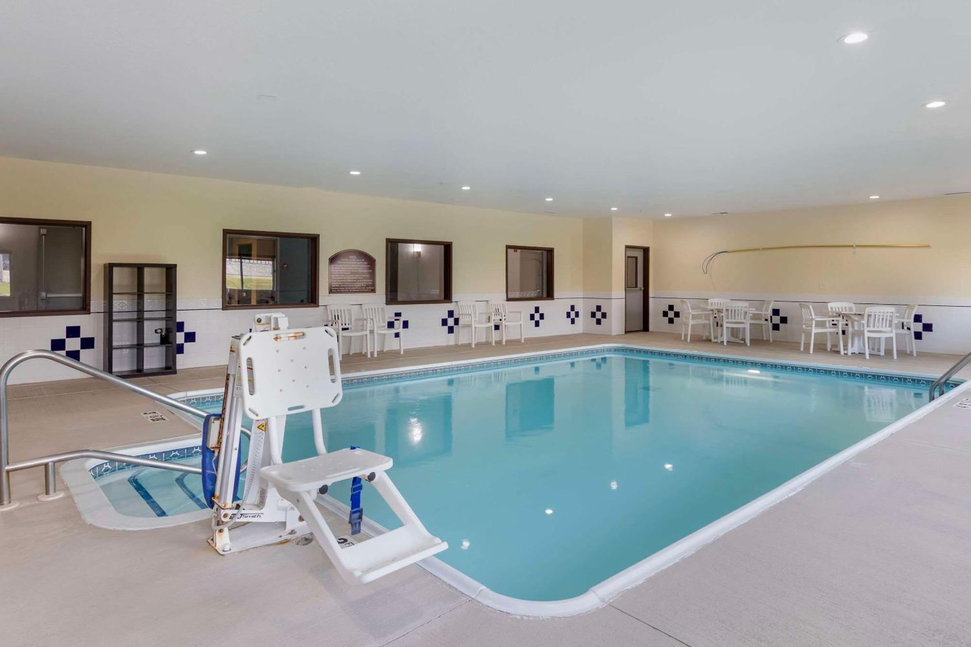 Comfort Inn & Suites Davenport - Quad Cities Extérieur photo