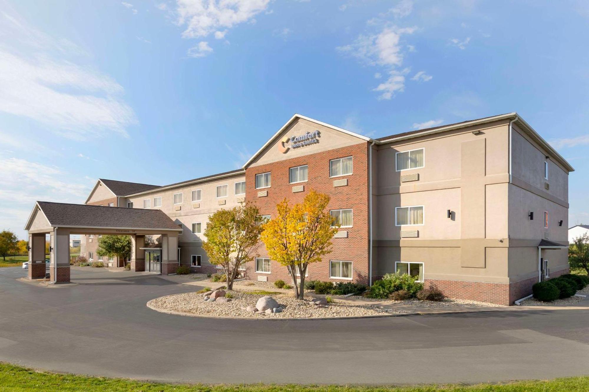 Comfort Inn & Suites Davenport - Quad Cities Extérieur photo